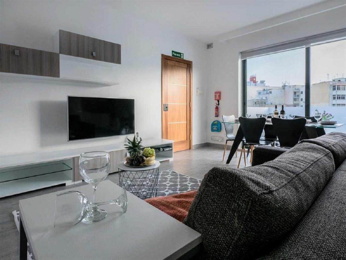 Stunning Penthouse Roof Terrace & Communal Swimming Pool Appartement St. Paul's Bay